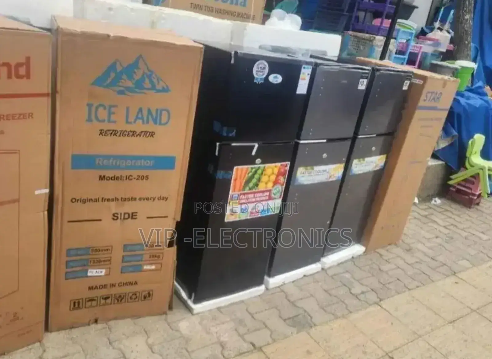 Iceland Refrigerator 205