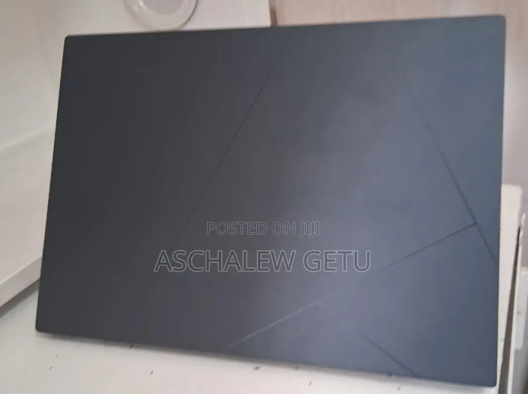 New Laptop Asus Zenbook 14 UX434 16GB Intel Core I7 SSD 1T