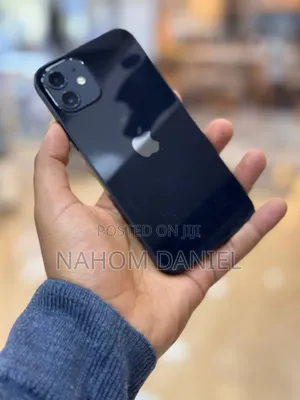 Photo - Apple iPhone 12 64 GB