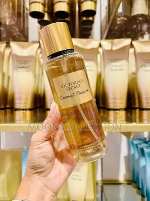Photo - Victoria's Secret Body Mist(Coconut Passion )