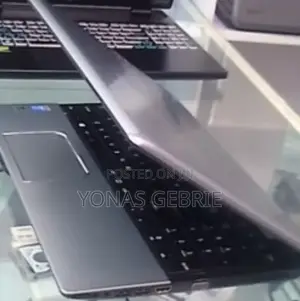 New Laptop Toshiba 8GB Intel Core I7 HDD 1T