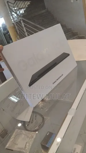 New Samsung Galaxy Tab S8 Ultra 256 GB Gray