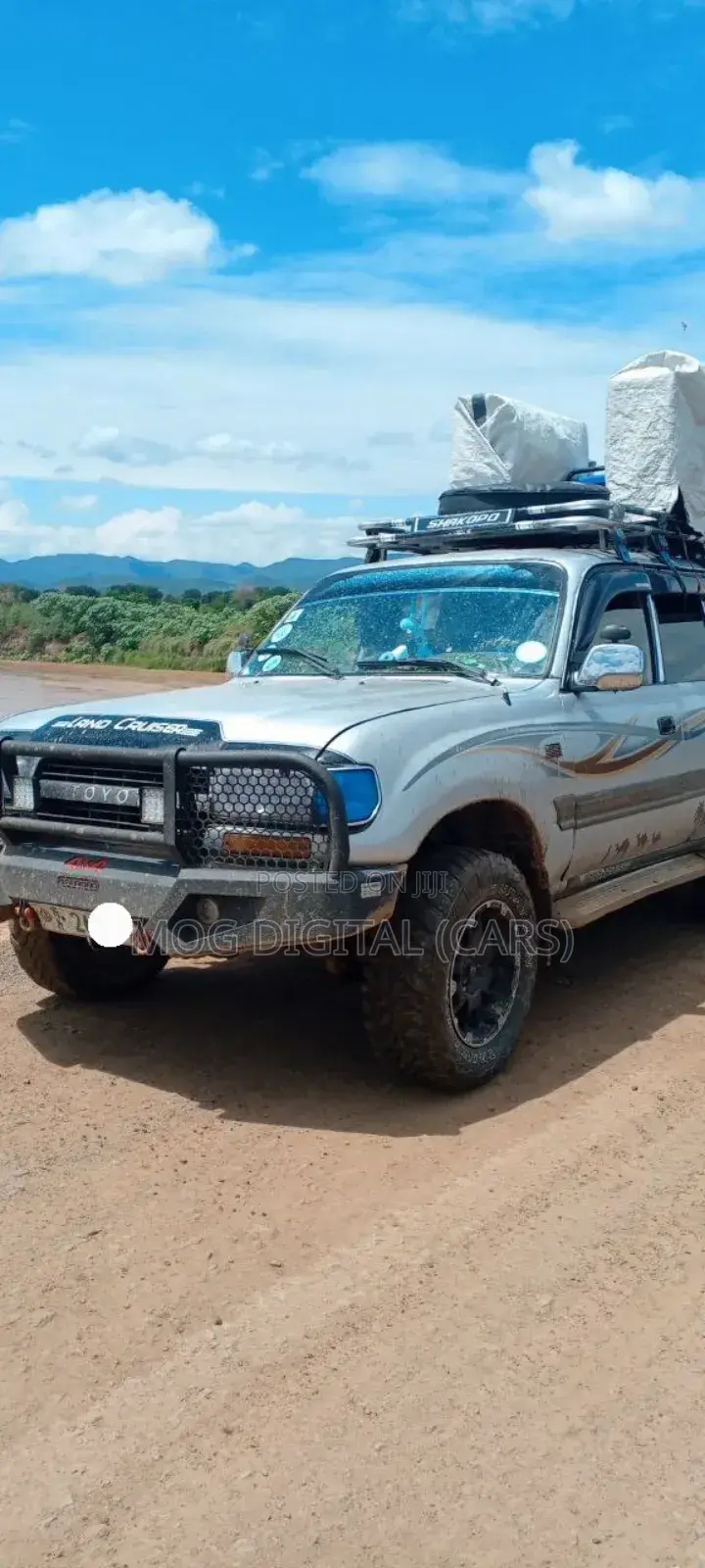 Toyota Land Cruiser 70 1992 Gray