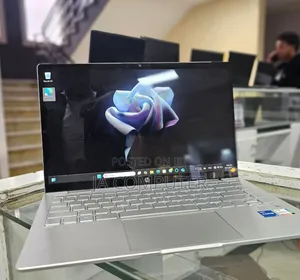 Photo - New Laptop HP Pavilion 15 8GB Intel Core I5 SSD 512GB