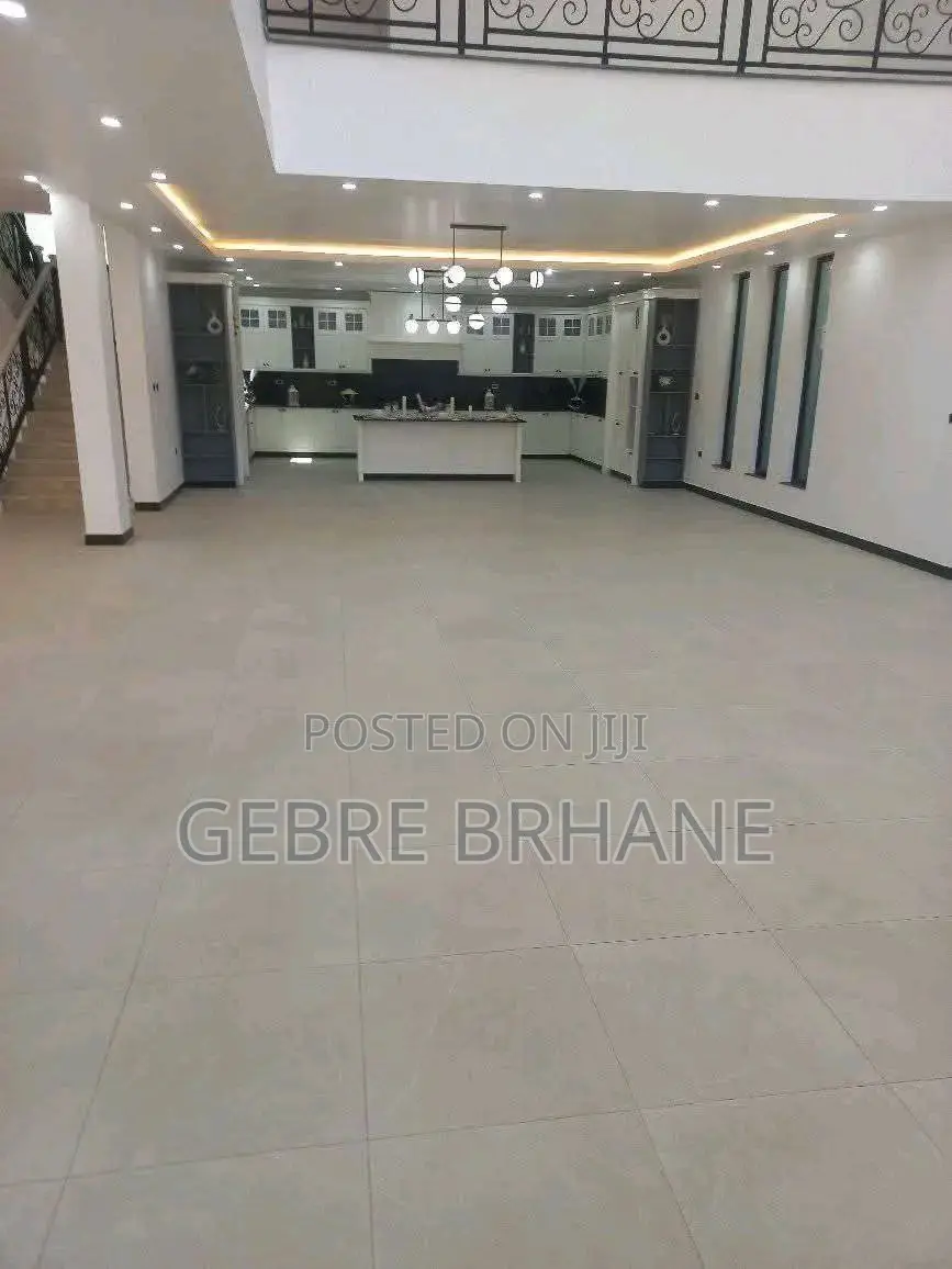 6bdrm House in G+2, Yeka for rent