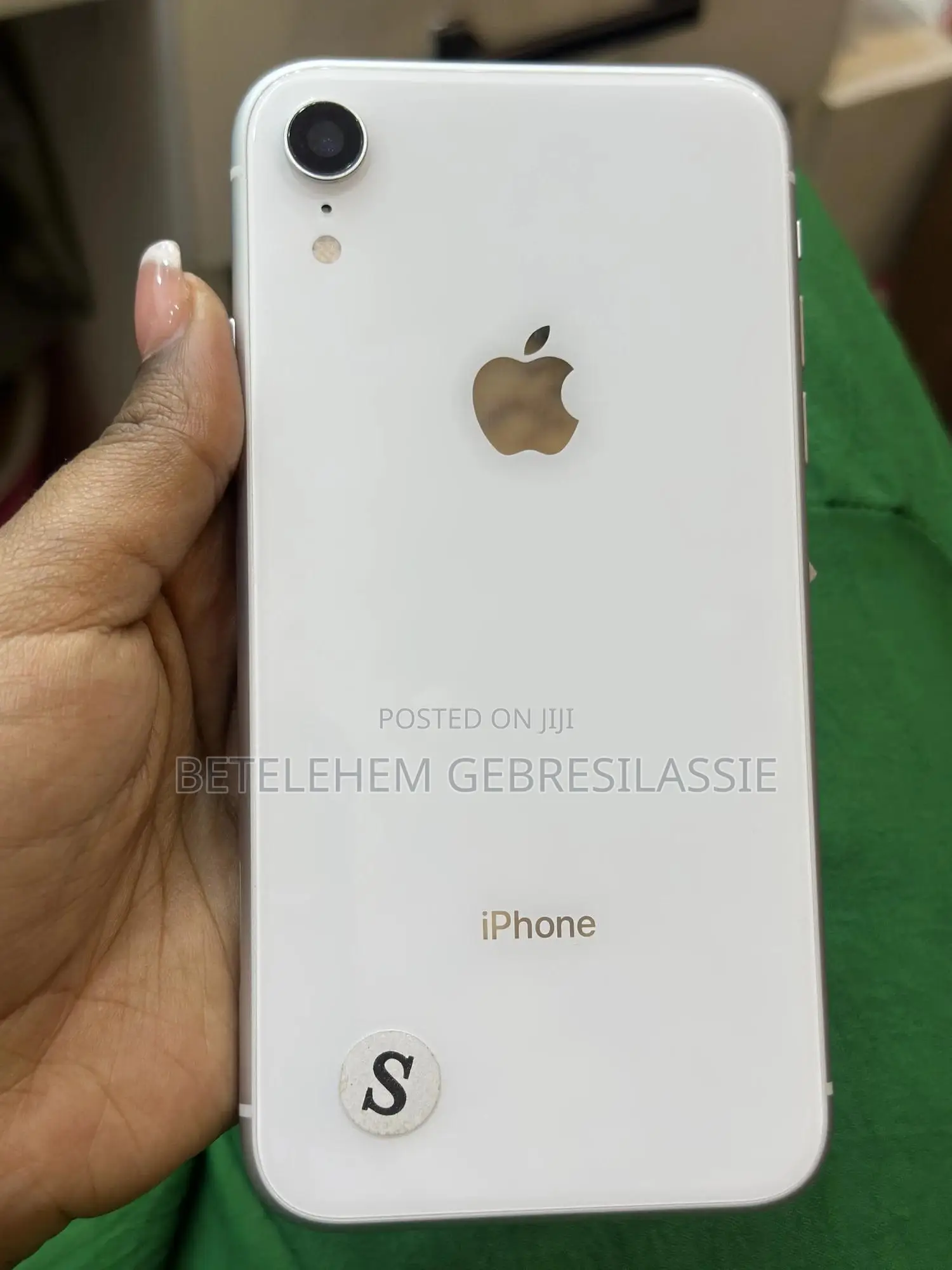 New Apple iPhone XR 128 GB White