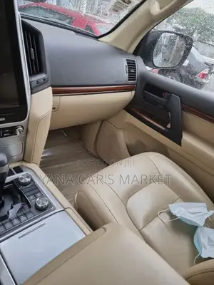 Toyota Land Cruiser 2021 Silver