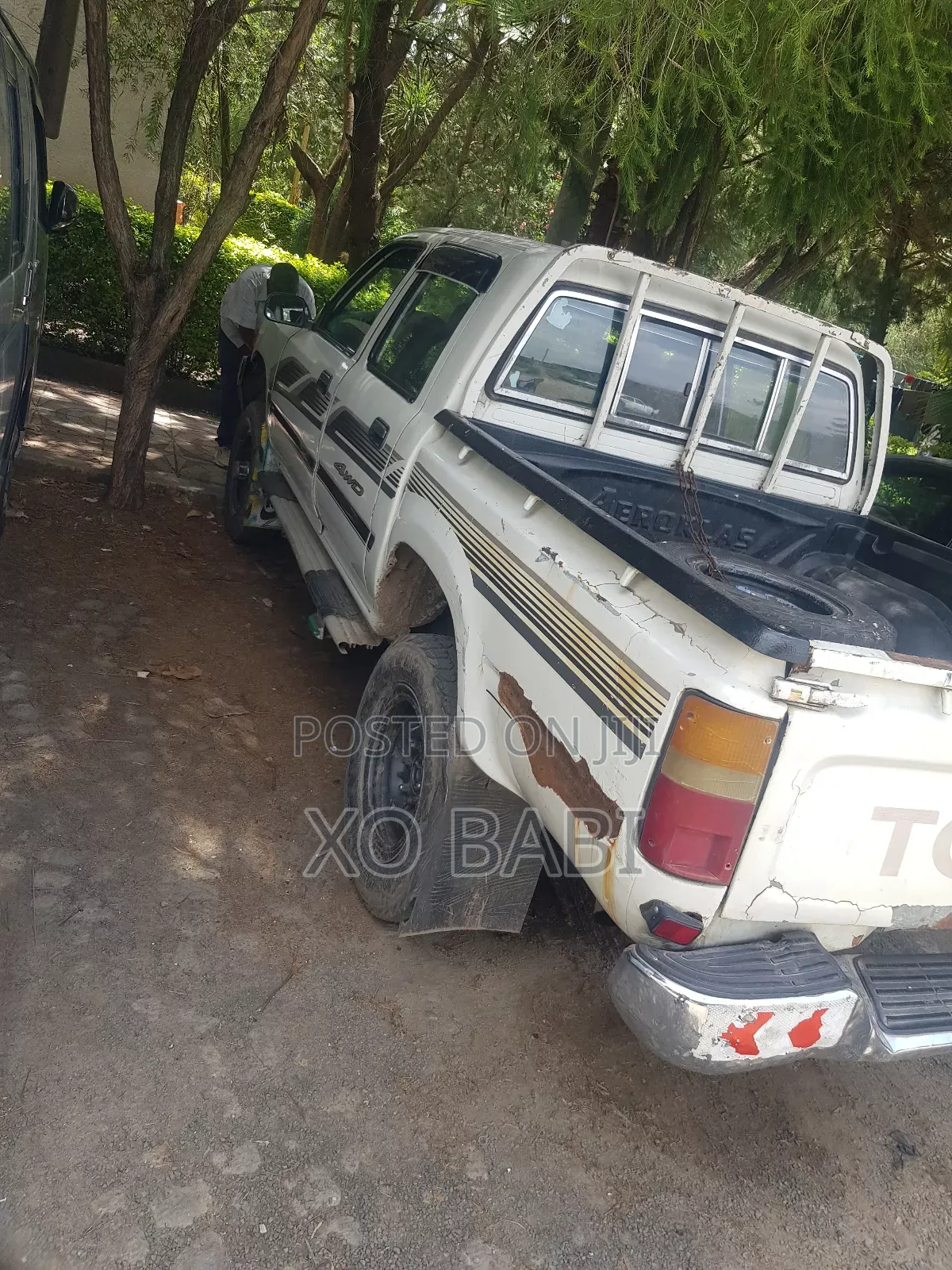 Toyota Hilux 1996 White
