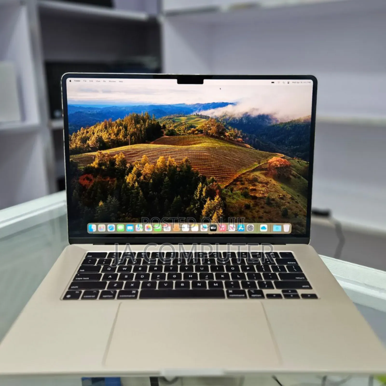 New Laptop Apple MacBook Air 2024 M3 15-Inch 8GB Apple M3 SSD 256GB