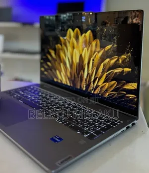 New Laptop Lenovo Yoga 7i 16GB Intel Core I7 SSD 1T