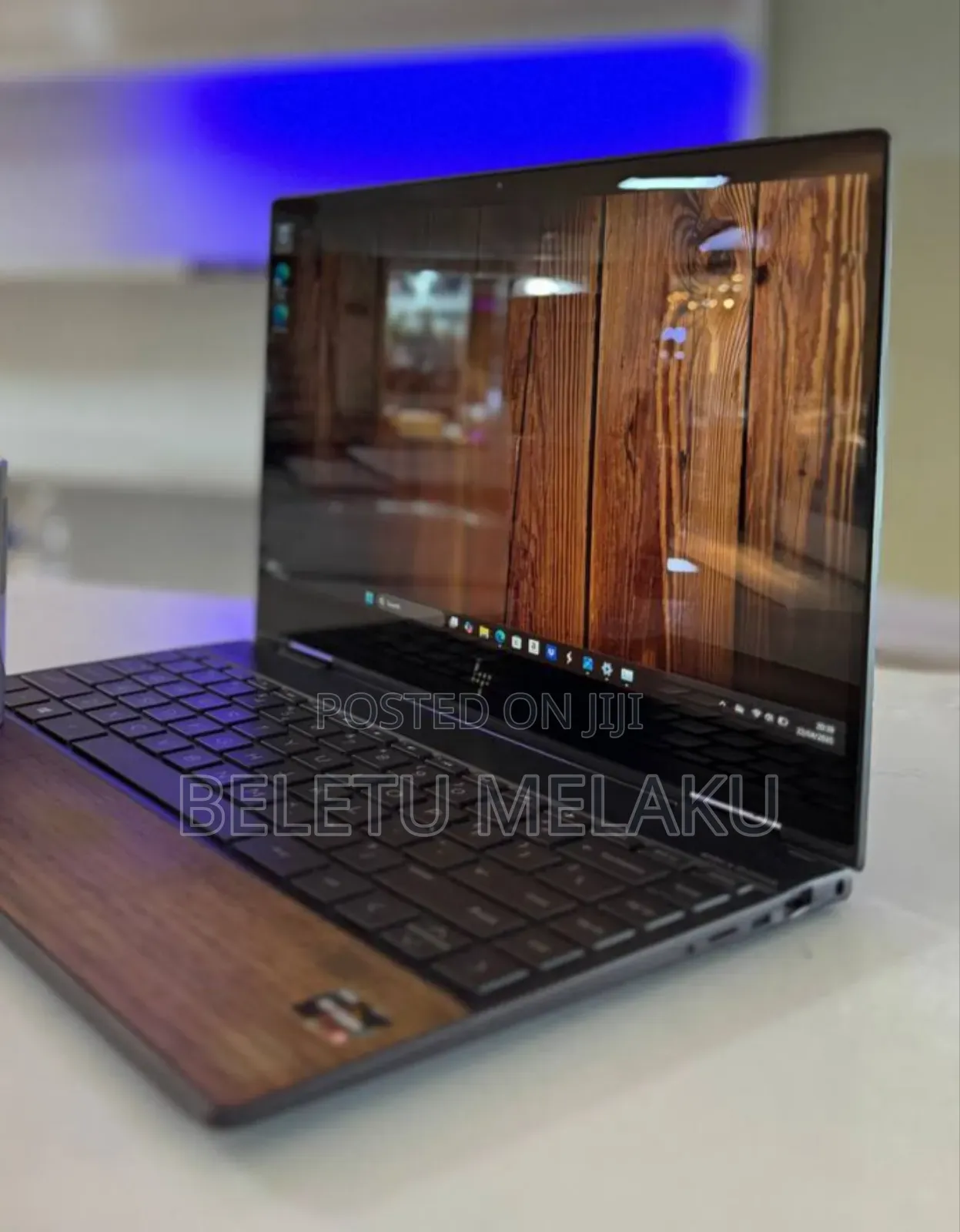 New Laptop HP Envy X360 8GB AMD Ryzen 5 SSD 512GB