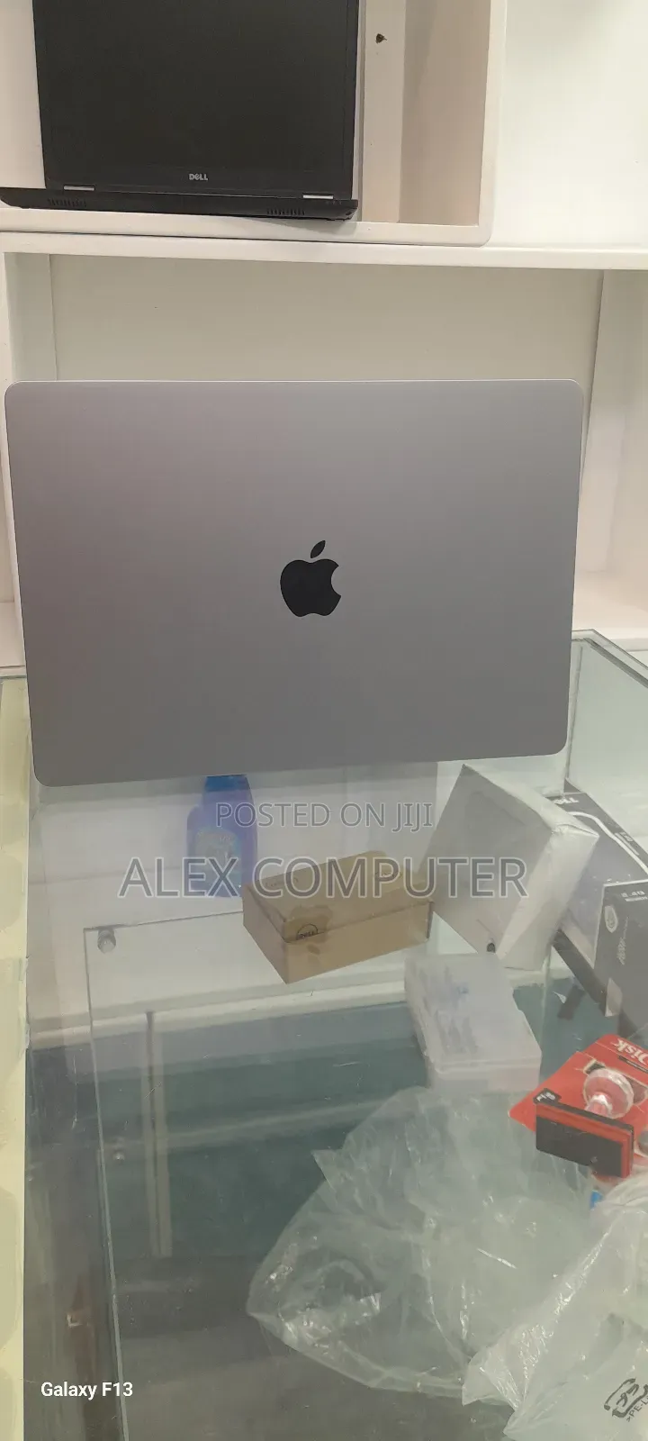 New Laptop Apple MacBook Air 2024 M3 15-Inch 8GB Apple M3 SSD 256GB