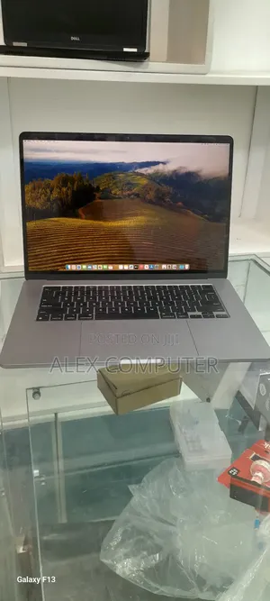 New Laptop Apple MacBook Air 2024 M3 15-Inch 8GB Apple M3 SSD 256GB