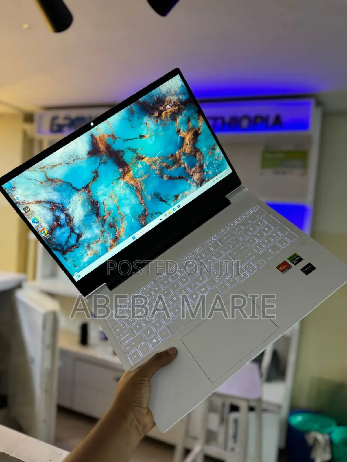 New Laptop HP Victus 15 16GB AMD Ryzen 7 SSD 1T