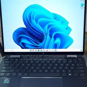 New Laptop HP Spectre X360 16GB Intel Core I7 SSD 1T