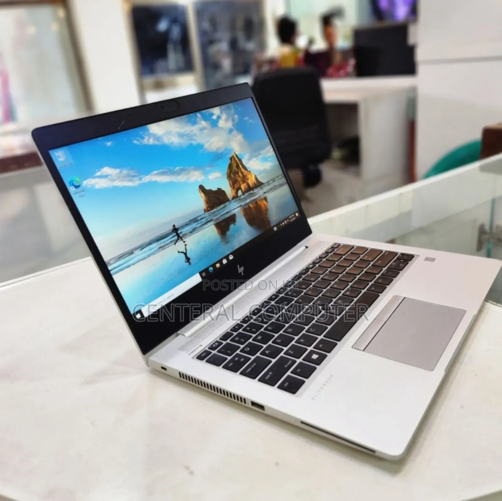 New Laptop HP EliteBook 830 G5 16GB Intel Core i5 SSD 512GB