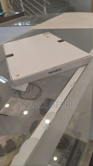 Photo - New Samsung Galaxy Tab S8 Ultra 256 GB Gray