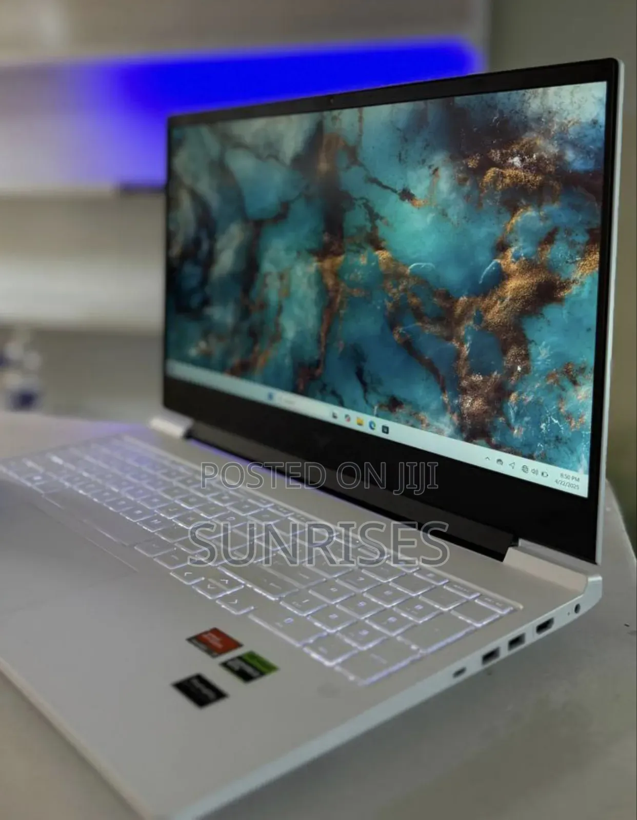 New Laptop HP Victus 15 16GB AMD Ryzen 7 SSD 1T