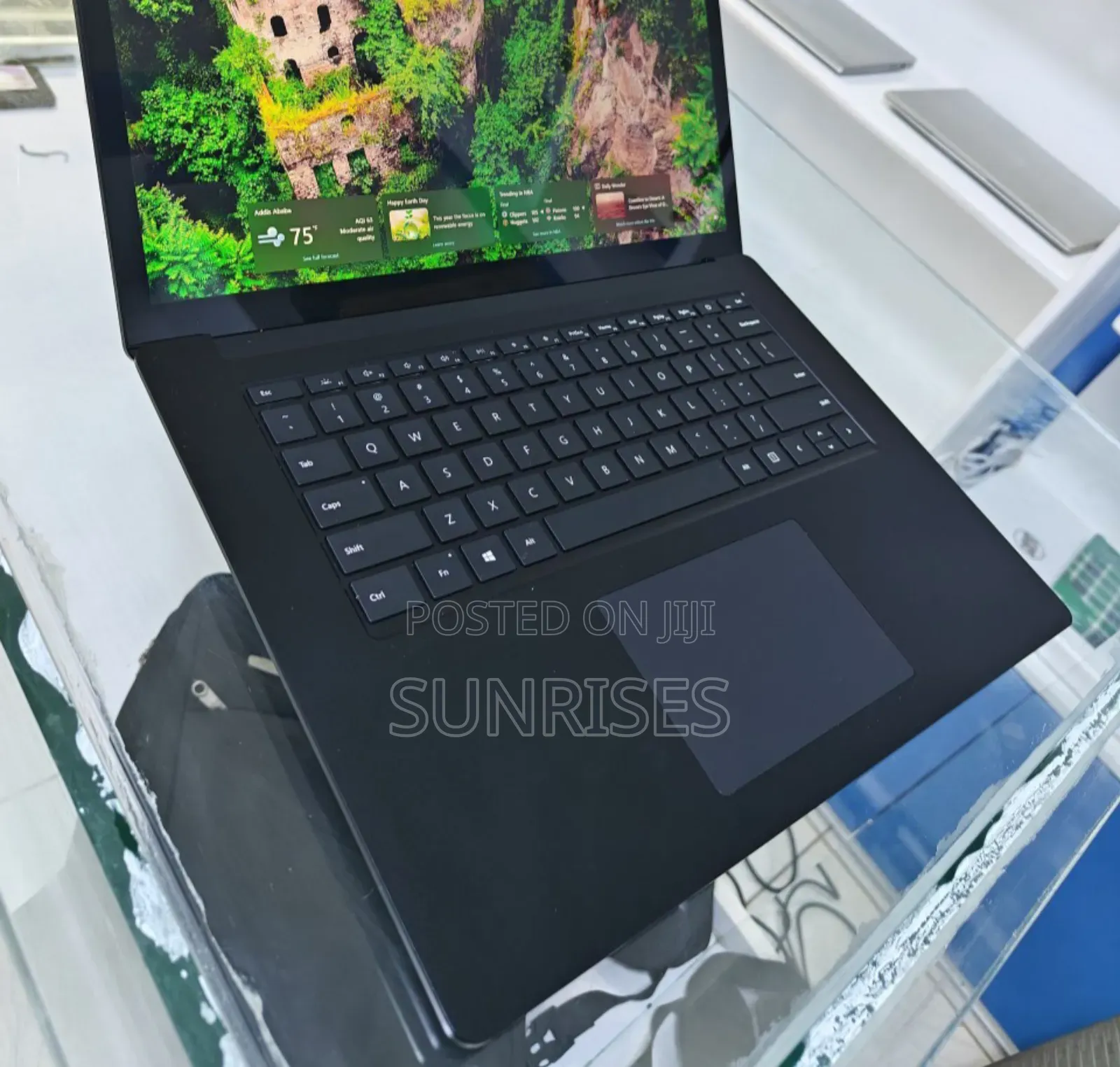 New Laptop Microsoft Surface Laptop 5 8GB AMD Ryzen 5 SSD 256GB