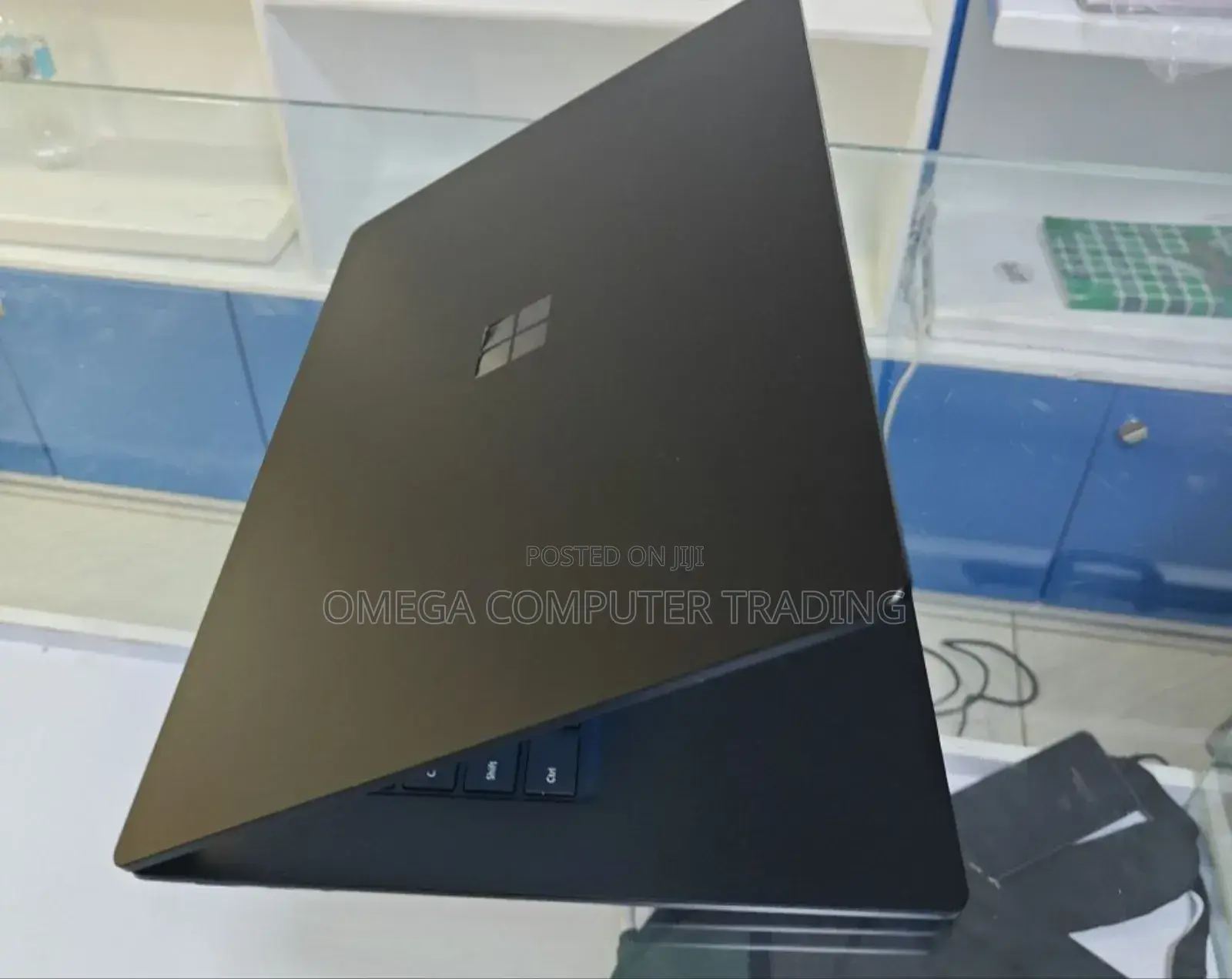 New Laptop Microsoft Surface Laptop 5 8GB AMD Ryzen 5 SSD 256GB
