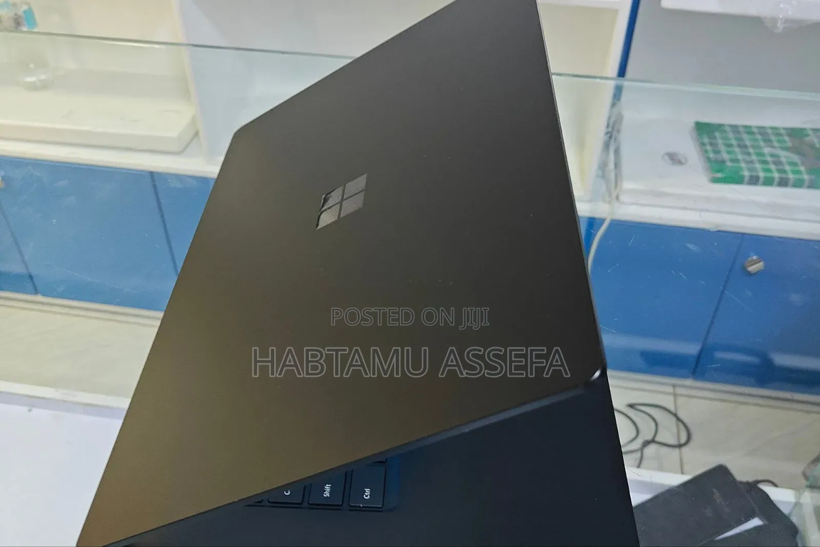 New Laptop MSI MSI Sword 15 8GB AMD Ryzen 5 SSD 256GB