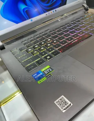 New Laptop Asus ROG Zephyrus G16 16GB Intel Core I7 SSD 1T