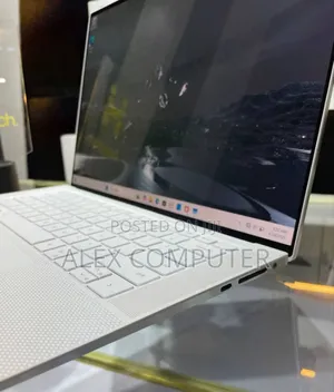 New Laptop Dell XPS 15 16GB Intel Core I7 SSD 1T