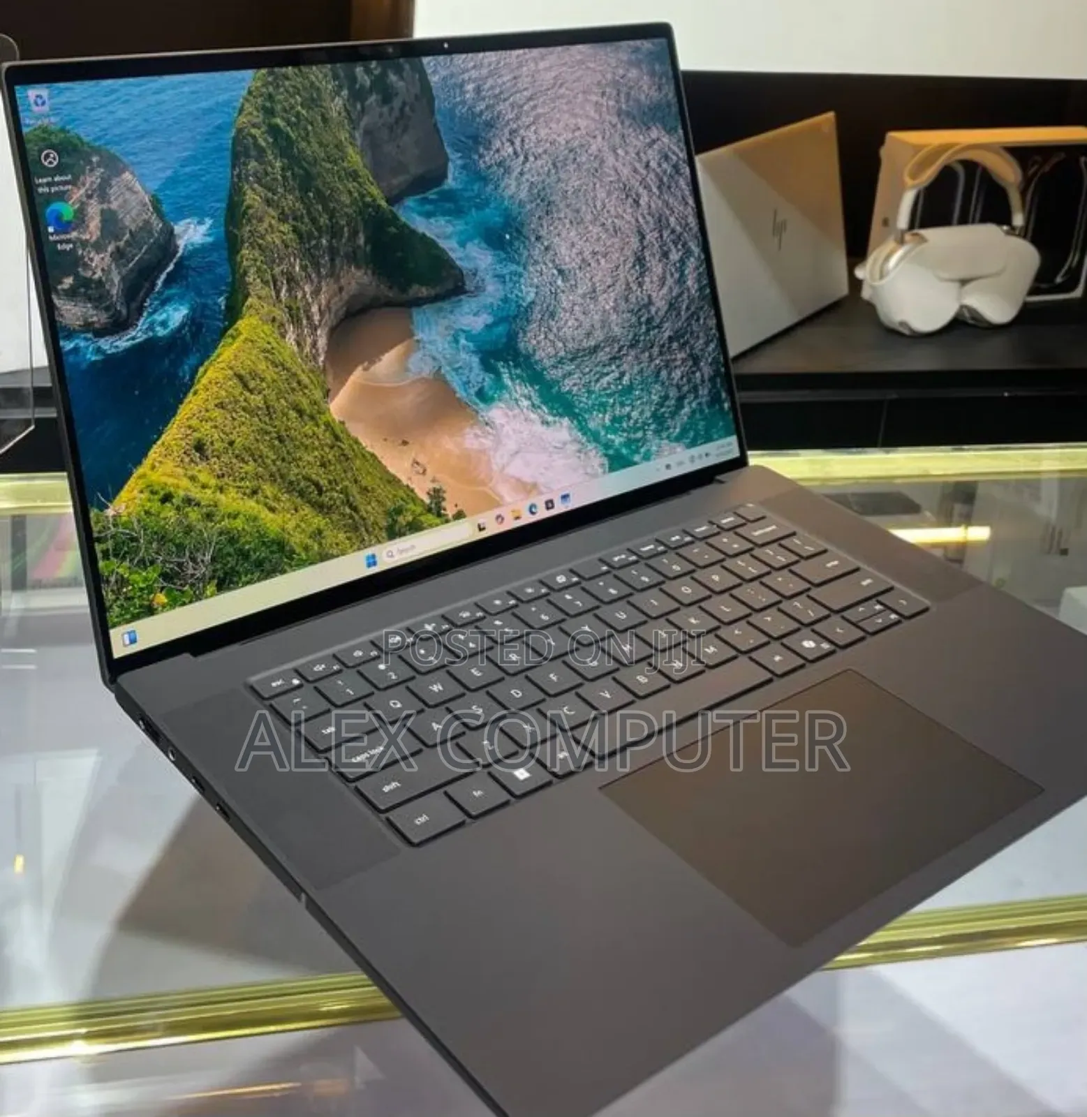 New Laptop Dell Precision 5690 64GB Intel Core Ultra 5 SSD 1T