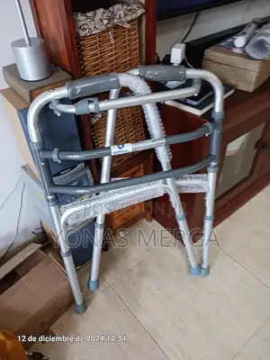 Photo - Folding Hemi-Walker Provide Support፸轝walker፮段easy Open Close