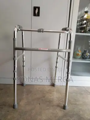 Photo - Walker#Walker Height Can Be Adjusted From 77 Cm to 96 Cm