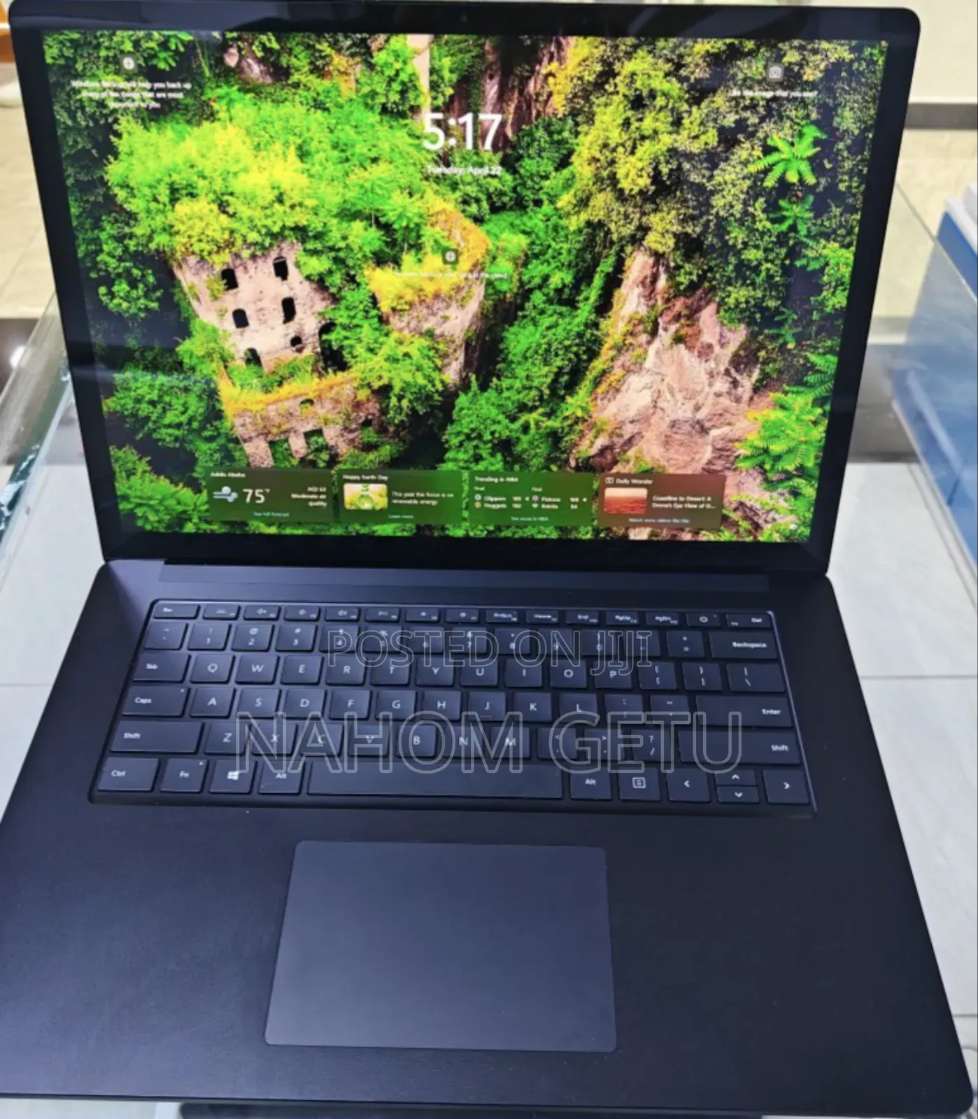 New Laptop Microsoft Surface Book 3 8GB AMD Ryzen 5 SSD 512GB