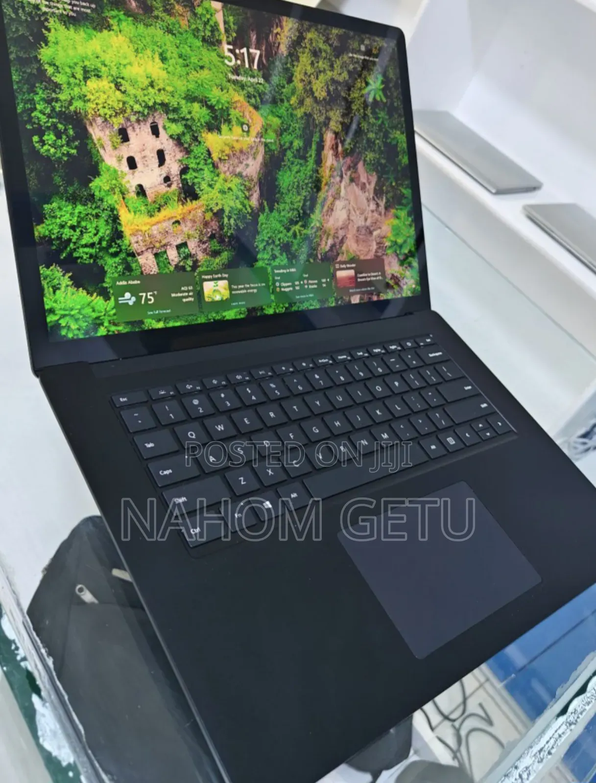 New Laptop Microsoft Surface Book 3 8GB AMD Ryzen 5 SSD 512GB