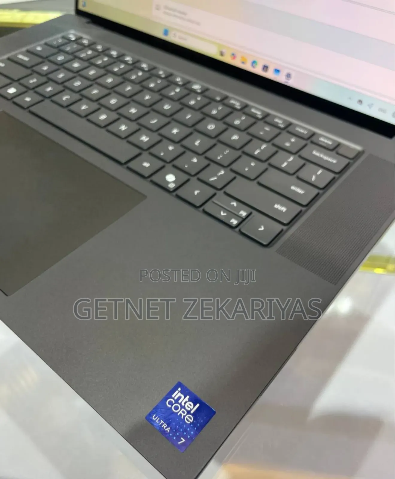 New Laptop Dell Precision 5690 64GB Intel Core Ultra 9 SSD 1T