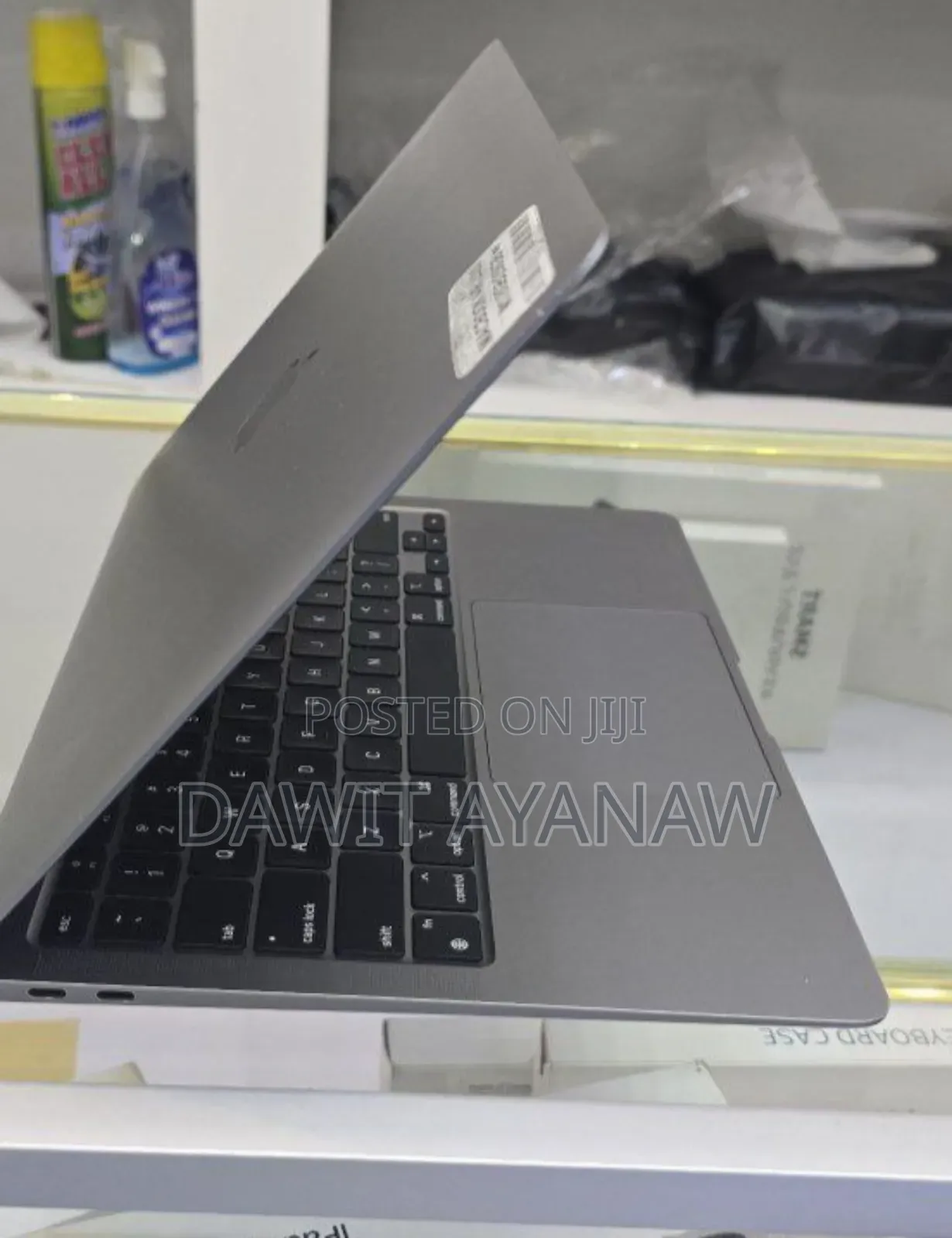 New Laptop Apple MacBook Air 2020 8GB Apple M1 SSD 256GB