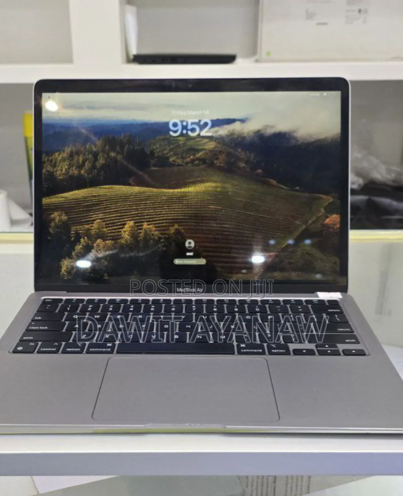 New Laptop Apple MacBook Air 2020 8GB Apple M1 SSD 256GB