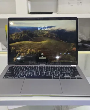 New Laptop Apple MacBook Air 2020 8GB Apple M1 SSD 256GB