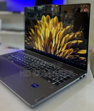 New Laptop Lenovo Yoga 7i 16GB Intel Core I7 SSD 1T