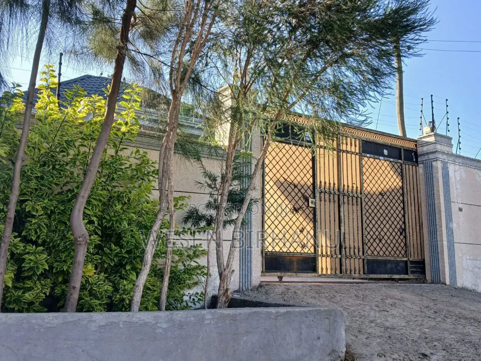 5bdrm Villa in ቪላ ቤት, Addis Ketema for sale