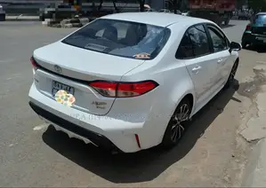 Toyota Corolla 2022 Ivory