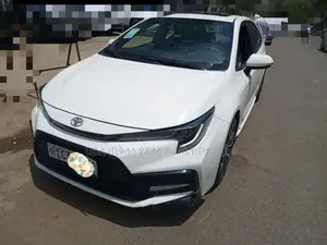 Toyota Corolla 2022 Ivory
