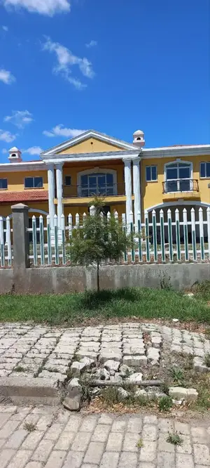 Photo - Furnished 6bdrm House in Ccd Real State, Oromia-Finfinne for sale
