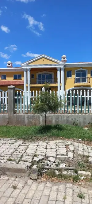 Furnished 6bdrm House in Ccd Real State, Oromia-Finfinne for sale