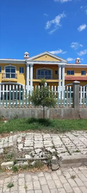 Furnished 6bdrm House in Ccd Real State, Oromia-Finfinne for sale