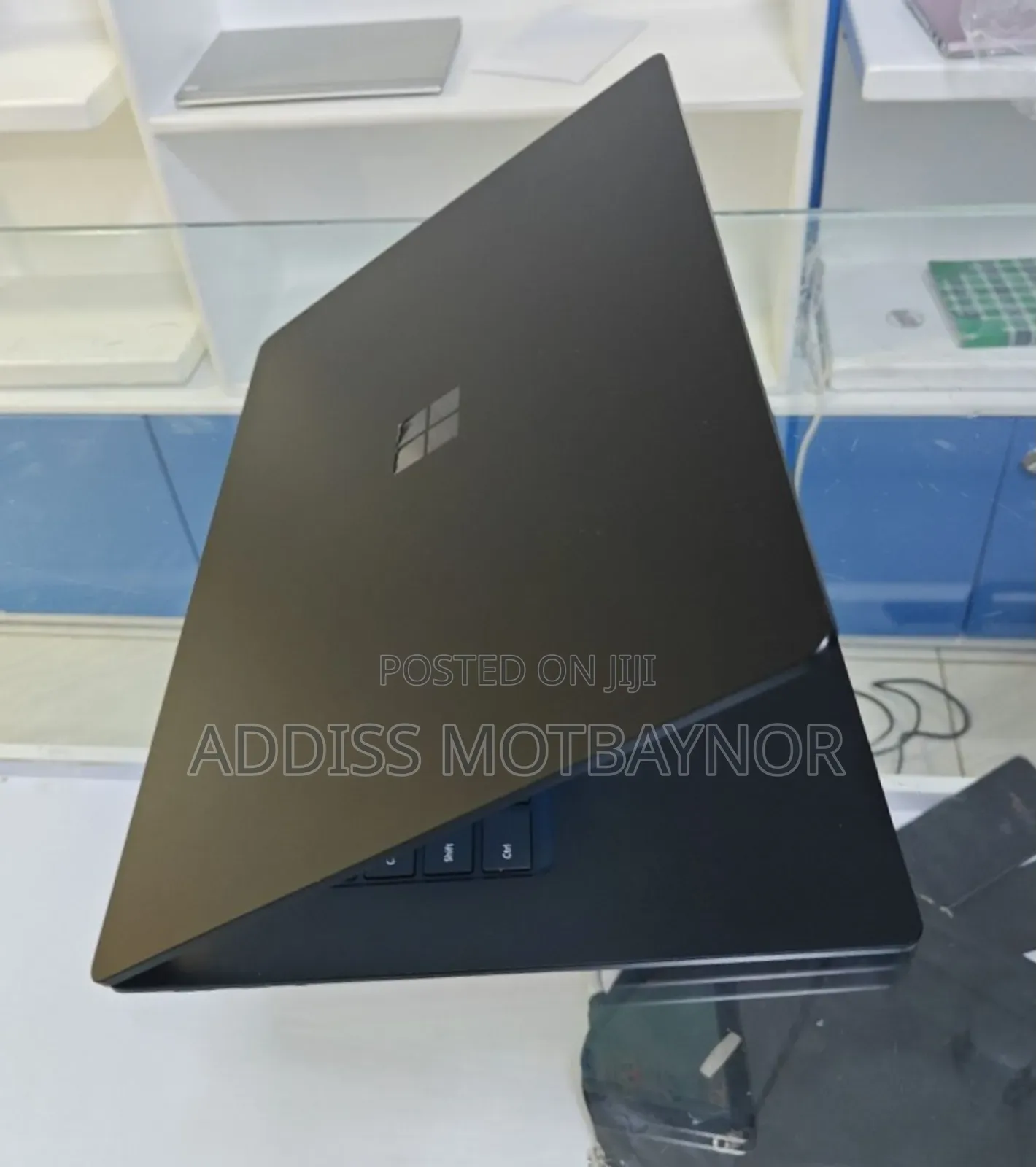 New Laptop Microsoft Surface 2 16GB AMD Ryzen 5 SSD 256GB