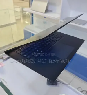 New Laptop Microsoft Surface 2 16GB AMD Ryzen 5 SSD 256GB