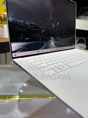 Photo - New Laptop Dell XPS 15 16GB Intel Core I7 SSD 1T