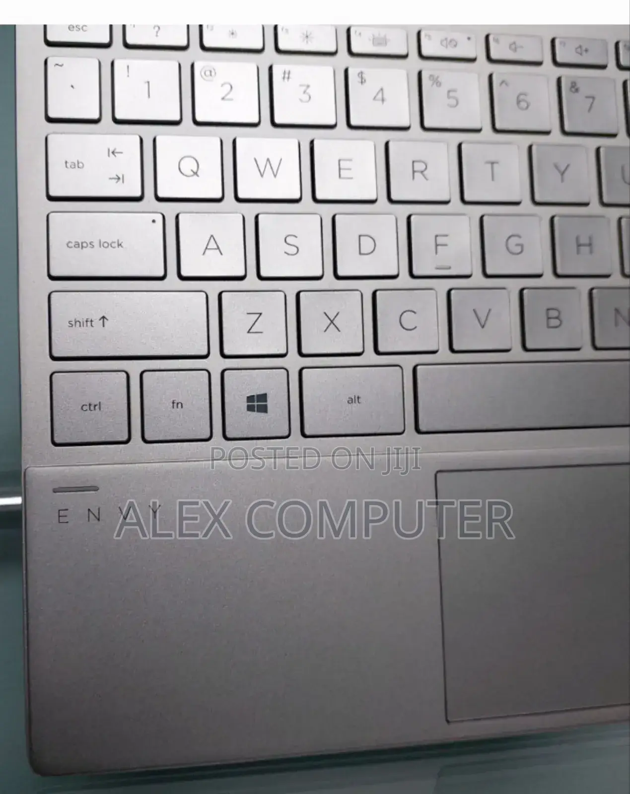 New Laptop HP Envy X360 8GB Intel Core I7 SSD 512GB