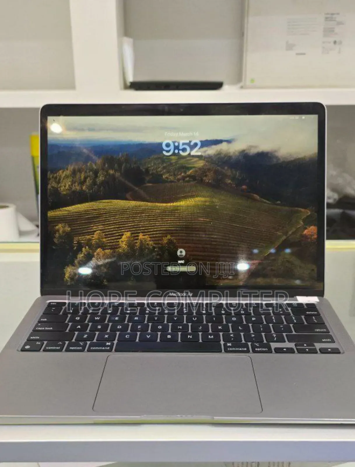 New Laptop Apple MacBook Air 2020 M1 8GB Apple M1 SSD 256GB