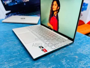 New Laptop HP Pavilion 13 16GB AMD Ryzen 5 SSD 512GB