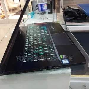 New Laptop Acer Predator Triton 500 SE 16GB Intel Core I7 SSD 1T